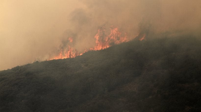 Σε εξέλιξη η πυρκαγιά στη Ζάκυνθο – Που υπάρχει υψηλός κίνδυνος για σήμερα (χάρτης)